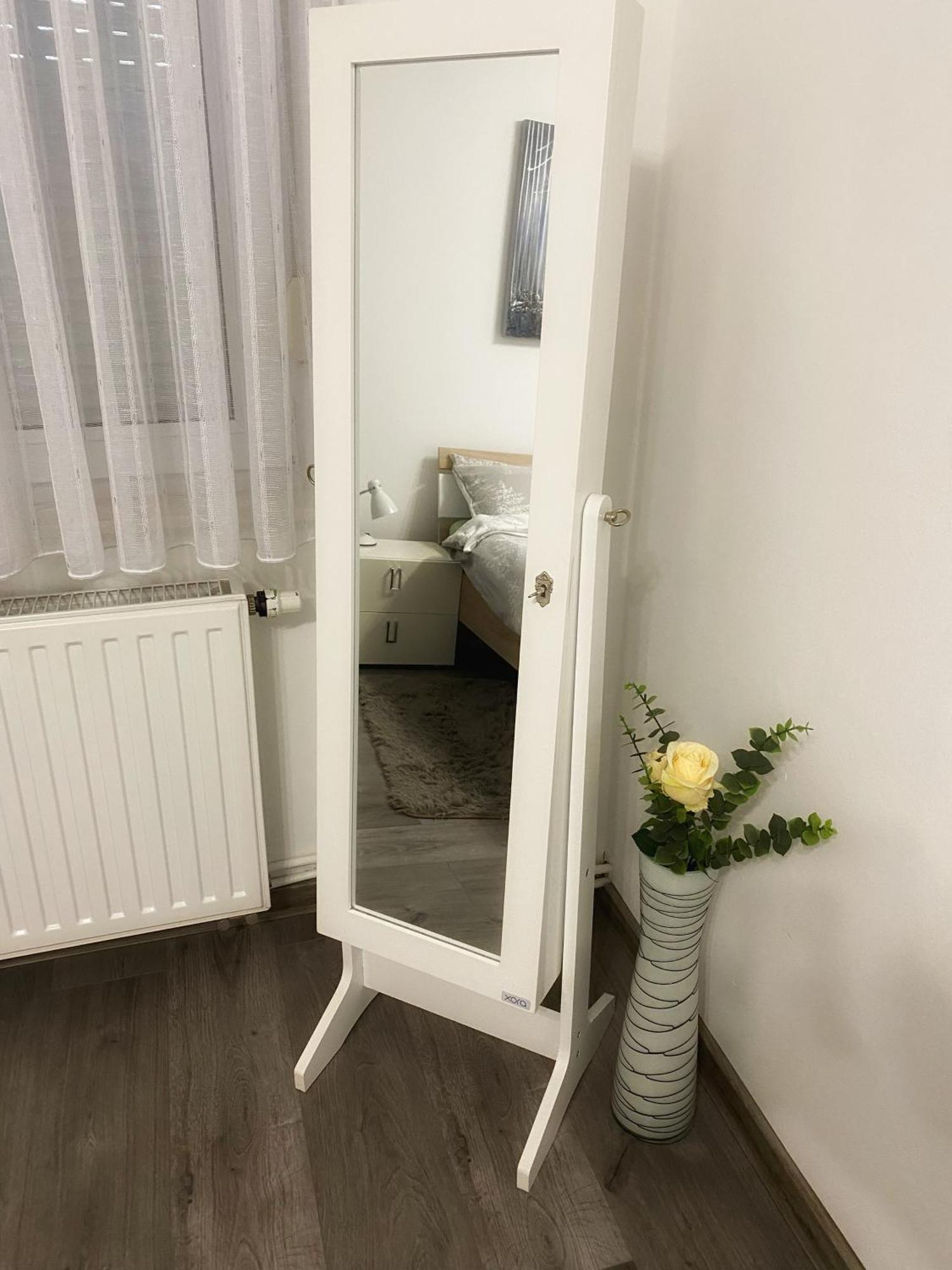 Astoria Apartment Varazdin Bagian luar foto